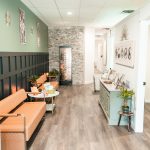 contact-gallery-lobby-img